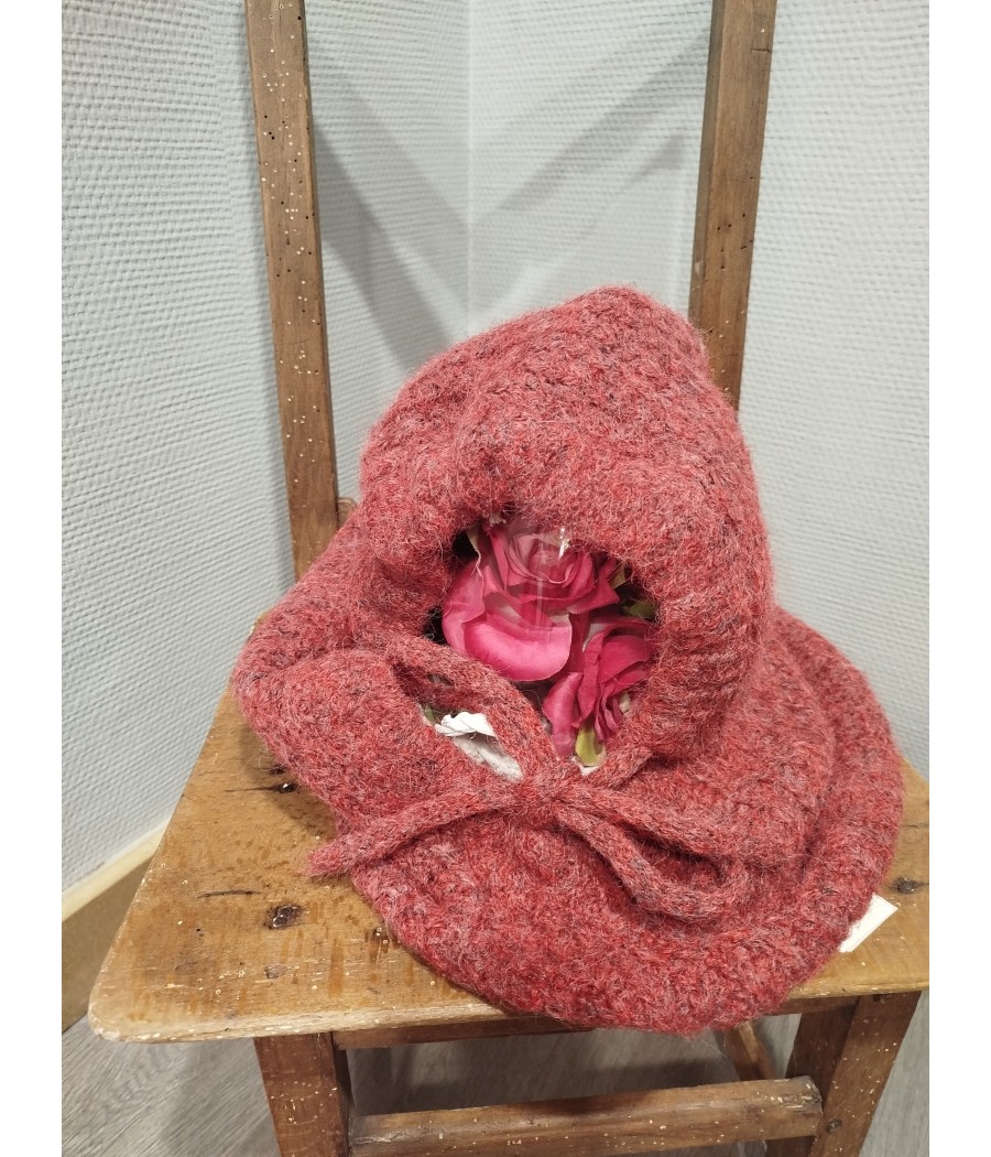cagoule - en - maille - avec - cordon - objmlu - object - rougefantomasnoir.com