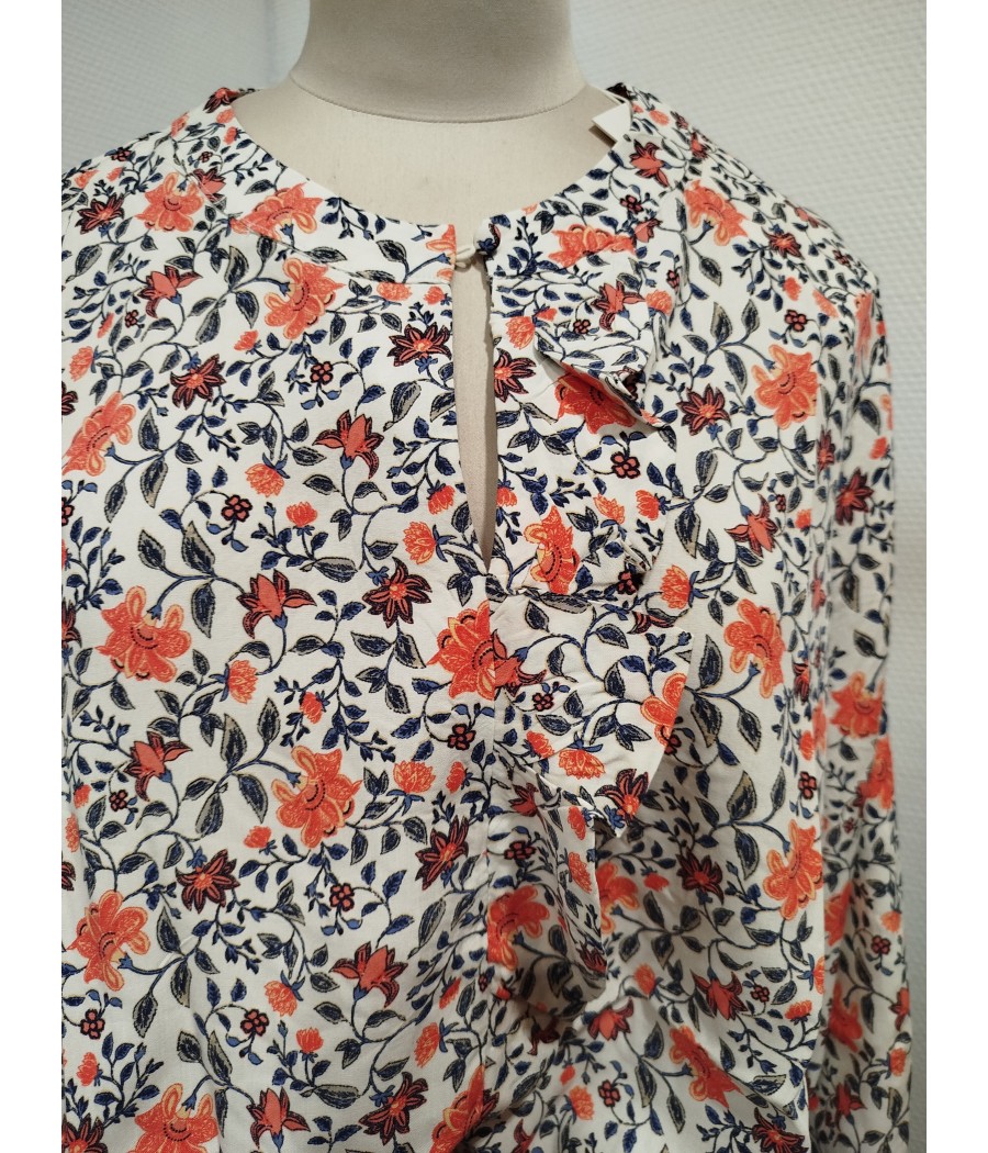 blouse - à - fleurs - naomi - cream - rougefantomasnoir.com