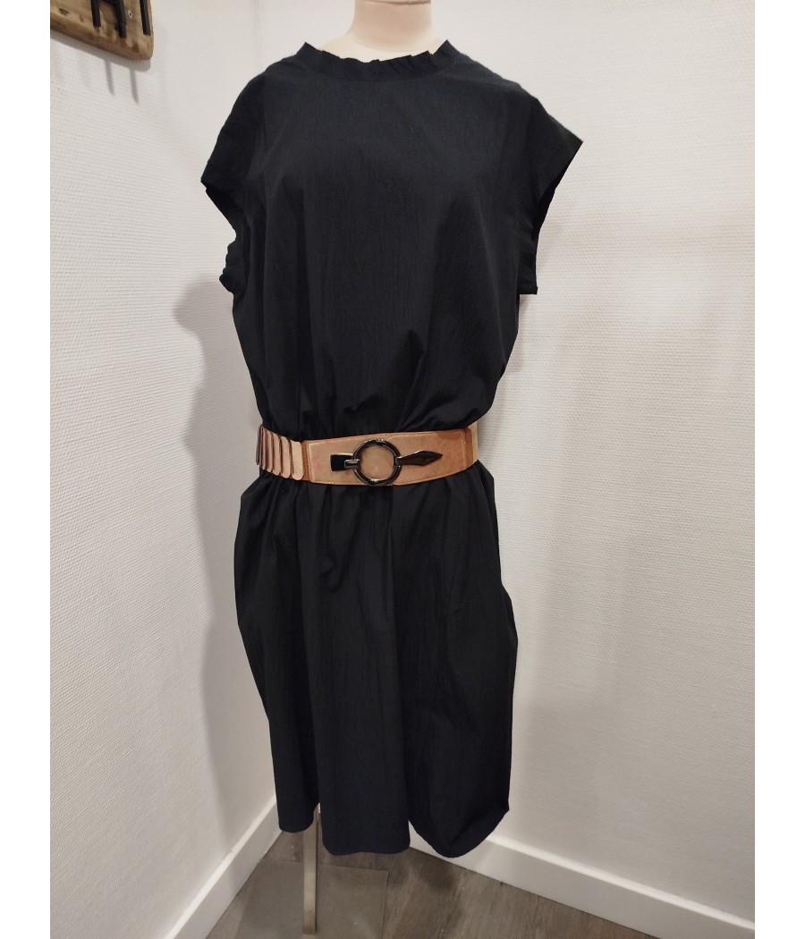robe longue - sans manches - dos original - wendy trendy - rougefantomasnoir.com robe longue - sans manches - dos original - wendy trendy - rougefantomasnoir.com