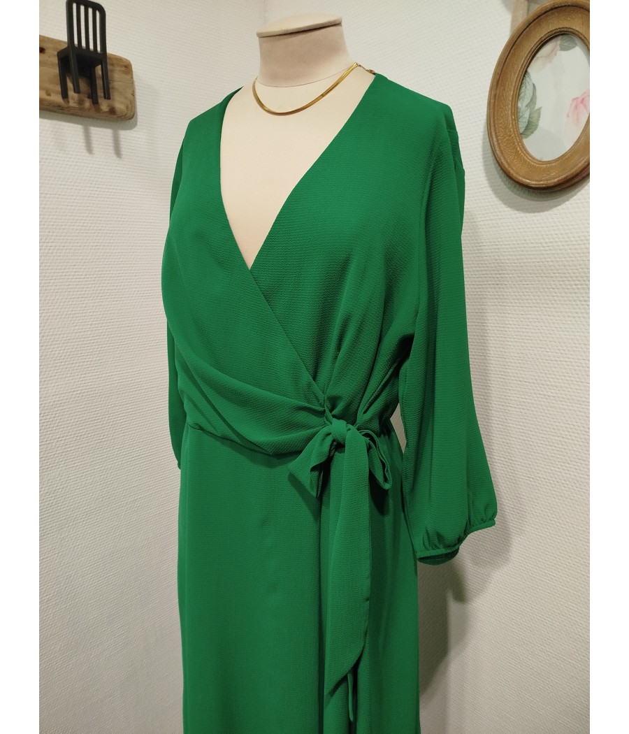 robe style portefeuille - verte - en seconde main - paprika - rougefantomasnoir.com