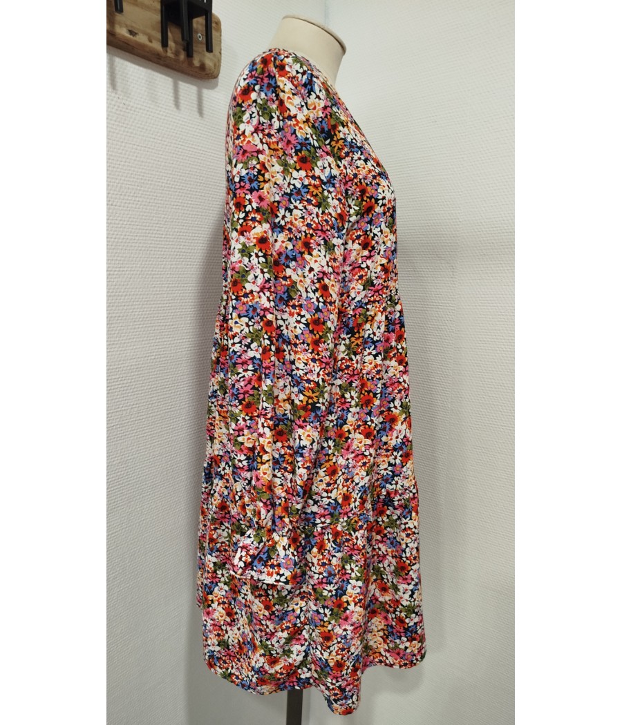 robe courte - fleuri - en seconde main - lili & lala - rougefantomasnoir.com
