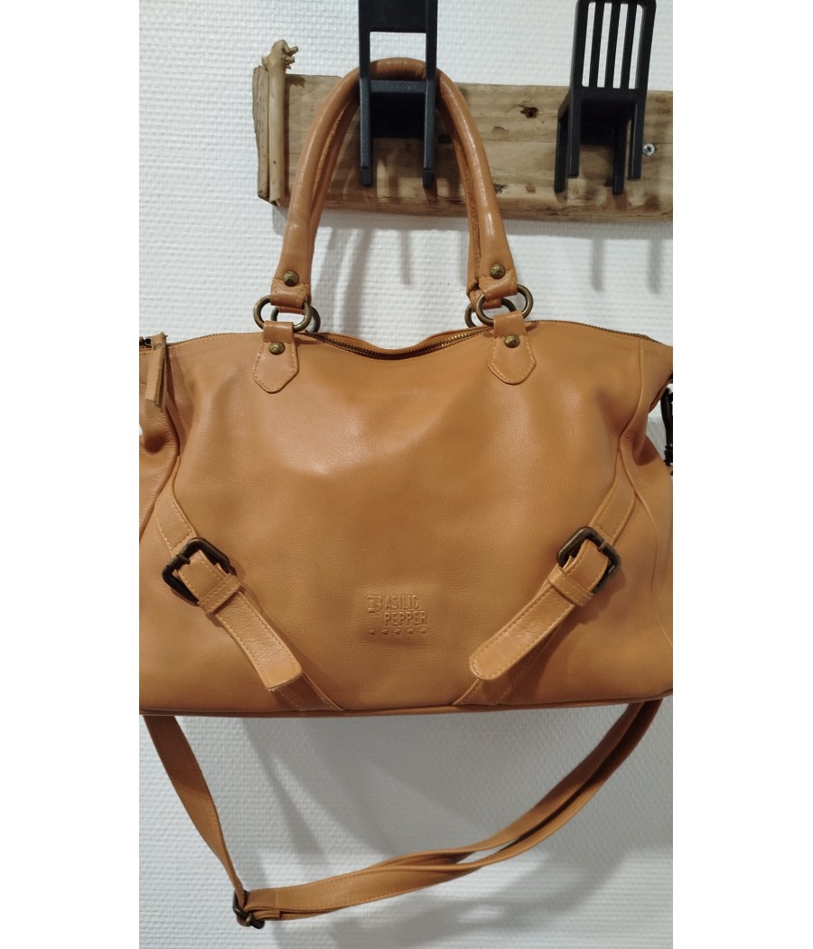 sac porté épaule - strappy cuir - en seconde main - basilic pepper - rougefantomasnoir.com