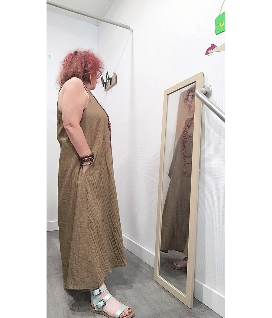 robe longue - dos fantaisie - april vintage - rougefantomasnoir.com