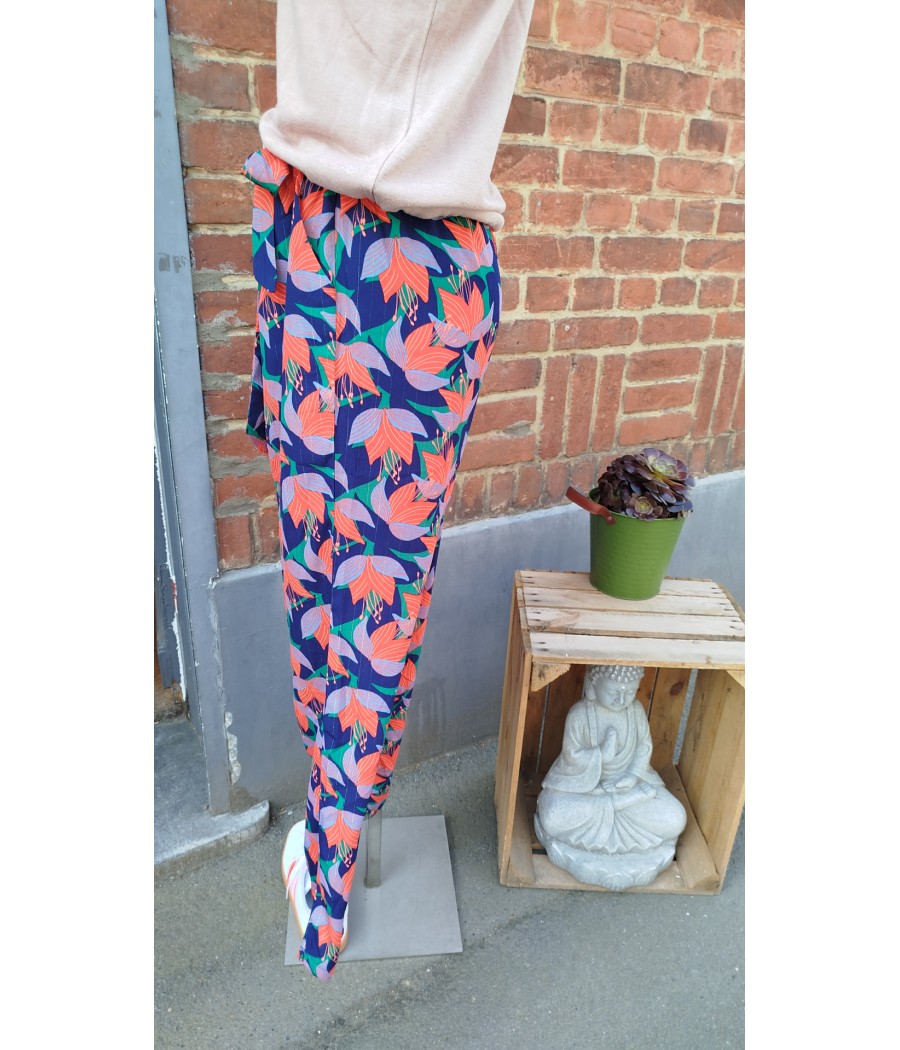 pantalon - fluide - à fleurs - en seconde main - April vintage - rougefantomasnoir.com