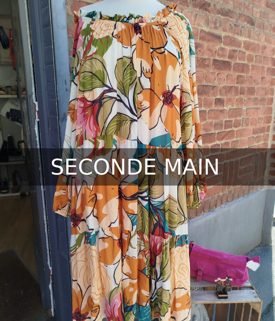 Robe fluide fleuri  en seconde main