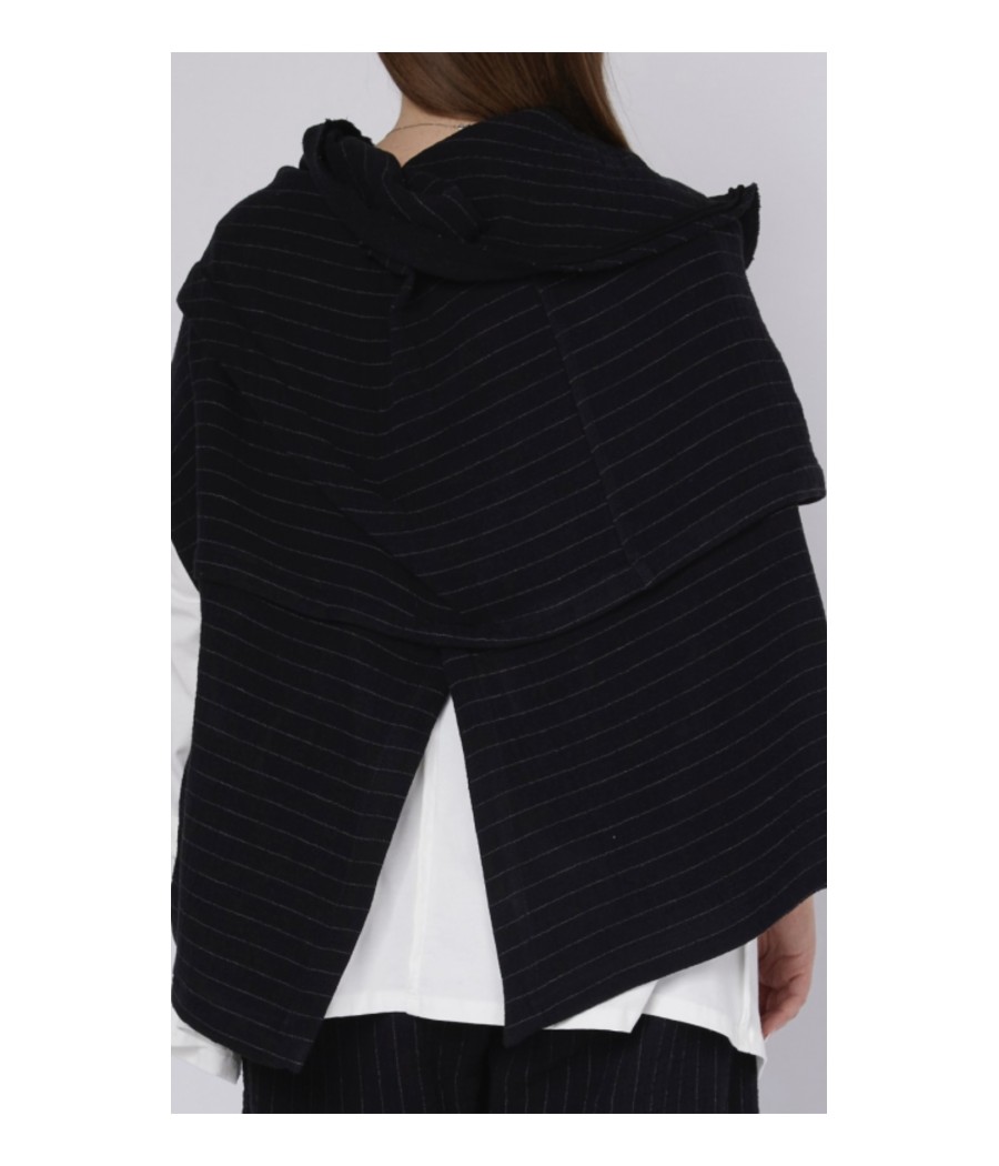 veste - sans - manches - rayée - noire - wendy trendy - rougefantomasnoir.com