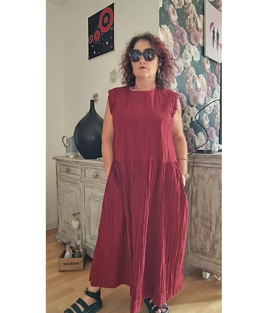 Robe effet froissée sans manches Wendy Trendy