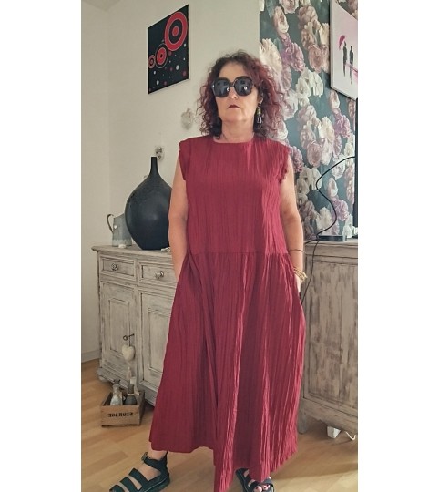 Robe effet froissée sans manches Wendy Trendy
