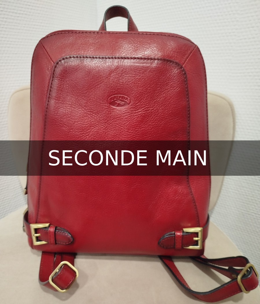 sac - à - dos - en - cuir - rouge - katana - seconde - main - rougefantomasnoir.com sac - à - dos - en - cuir - rouge - katana - seconde - main - rougefantomasnoir.com