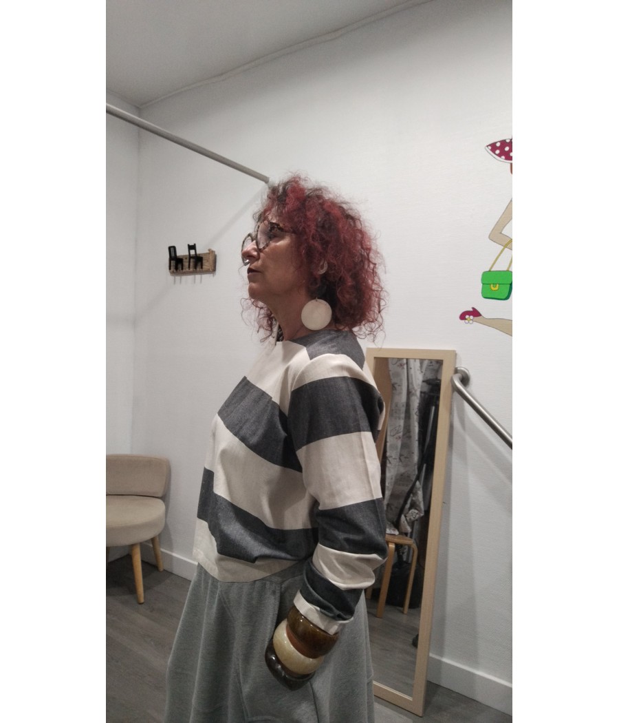 haut - à - rayures - gris - beige - pan basico - rougefantomasnoir.com
