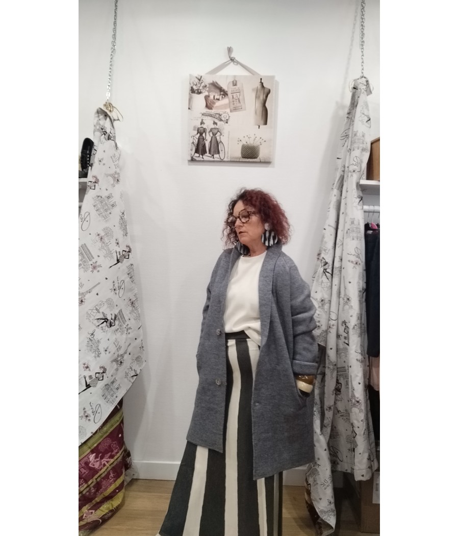 gilet - manteau - palacio - en - maille - gris - rue mazarine - rougefantomasnoir.com gilet - manteau - palacio - en - maille - gris - rue mazarine - rougefantomasnoir.com