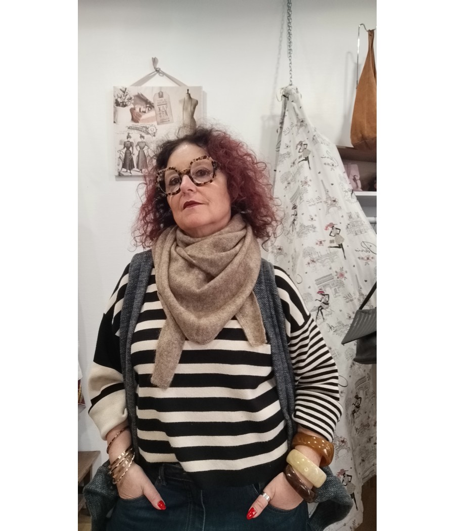 Echarpe triangle en maille Juliana - Pièces
