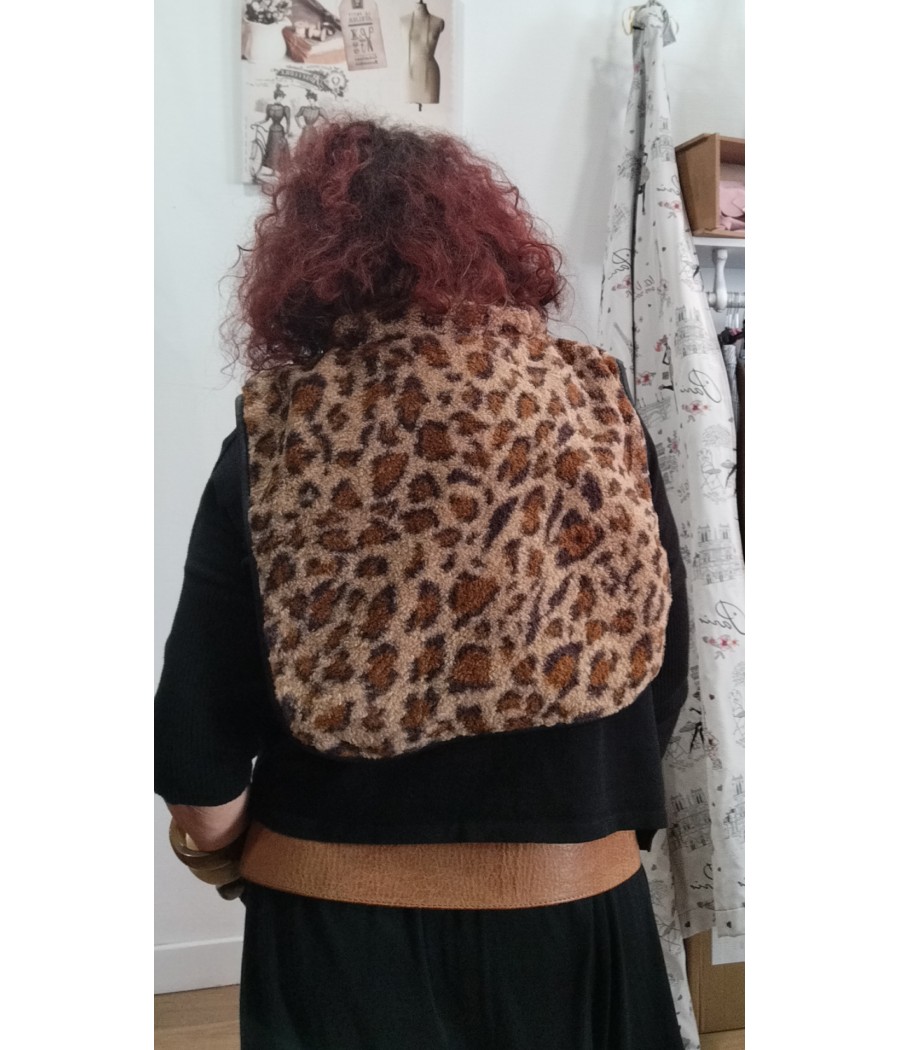 cache - épaules - imprimé - léopard - netty - teddy - pièces - rougefantomasnoir.com