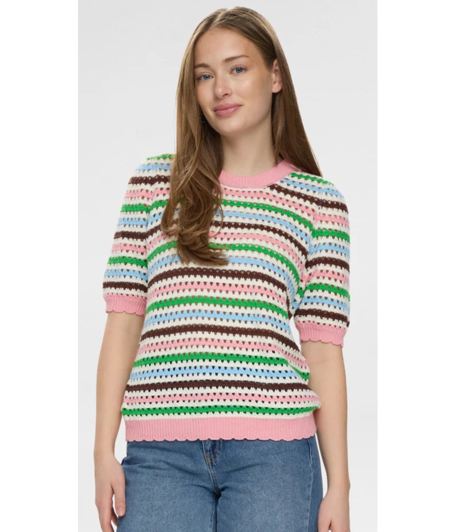 pull - nanancy -nûmph-rougefantomasnoir.com